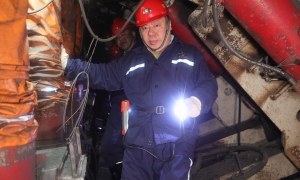 張秉德在富力礦調(diào)研檢查時強(qiáng)...